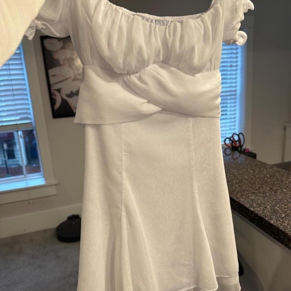 lucy in the sky white off the shoulder shimmer dress - Picture 5 of 7